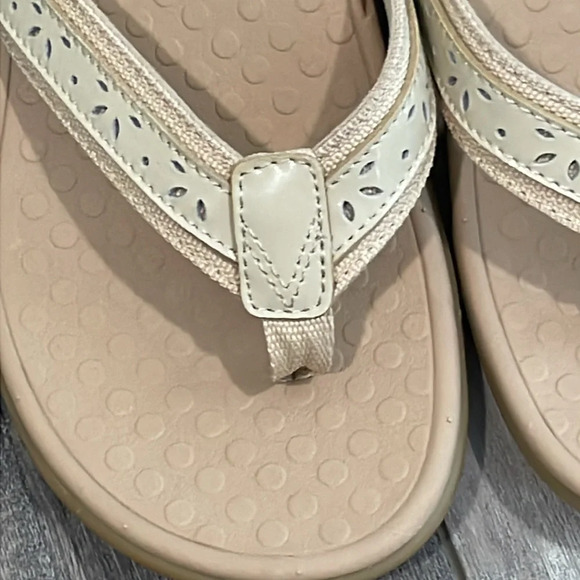 Vionic Sandals Casandra Sandals Flip-flops size 5 - Picture 2 of 6